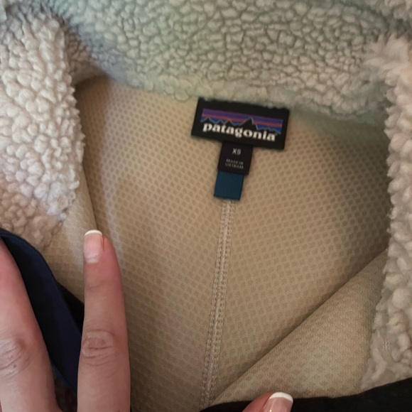 Patagonia - Men’s Classic Retro-X Fleece Jacket - Size XS - Picture 3 of 3